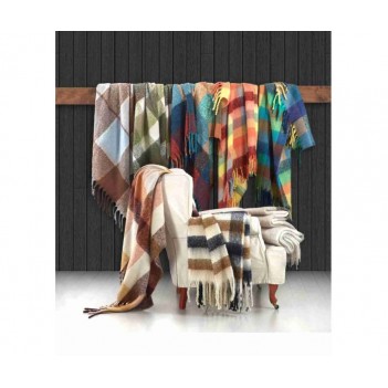 Plaid con frange scacchi...